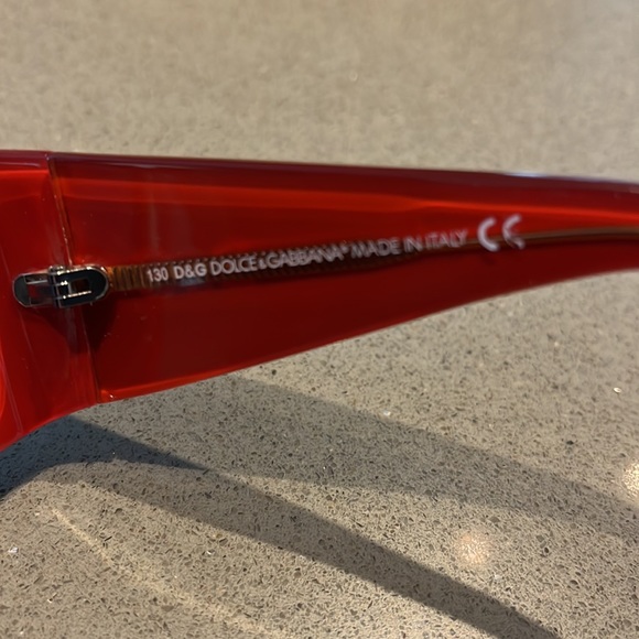 Dolce & Gabbana sunglasses - Picture 3 of 6